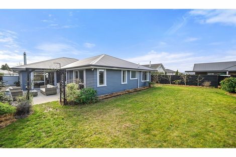 Photo of property in 4 Franklin Drive, Rangiora, 7400