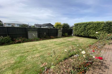 Photo of property in 4 Carbine Place, Sockburn, Christchurch, 8042