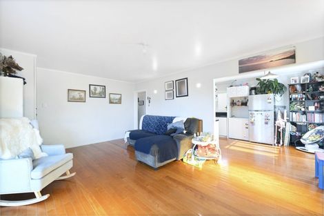 Photo of property in 23 Bedford Street, Te Atatu South, Auckland, 0610
