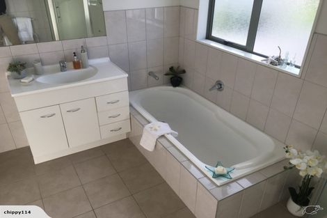 Photo of property in 61c Kayes Road, Pukekohe, 2120