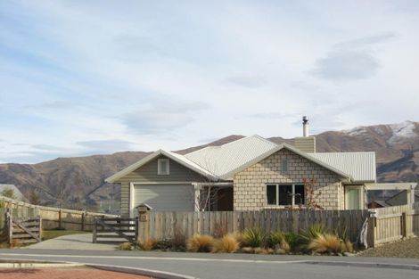 Photo of property in 12 Juno Place, Wanaka, 9305