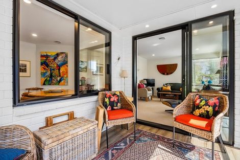 Photo of property in 5 Castle Way, Beckenham, Christchurch, 8023