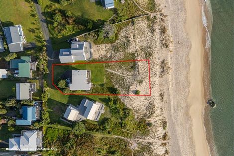 Photo of property in 92 Ocean Beach Road, Tairua, 3508