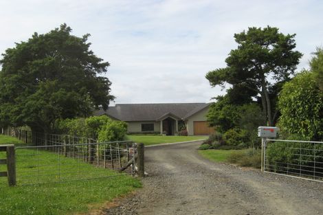 Photo of property in 59 Wintour Road, Waimauku, 0812