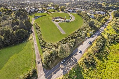 Photo of property in 40 Henriette Place, Totara Park, Auckland, 2105