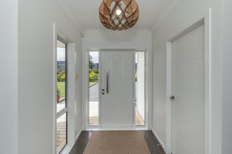 Photo of property in 33 Wakefield Road, Levin, 5571