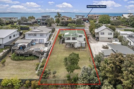 Photo of property in 233 Vipond Road, Stanmore Bay, Whangaparaoa, 0932