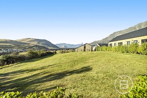 Photo of property in 21 Cunninghams Drive, Jacks Point, Queenstown, 9371
