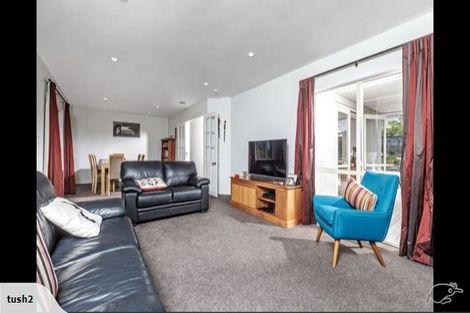 Photo of property in 10 Crestview Place, Browns Bay, Auckland, 0630