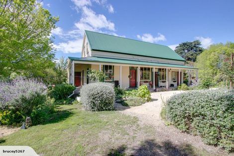 Photo of property in 2269 State Highway 2, Te Hauke, Hastings, 4178