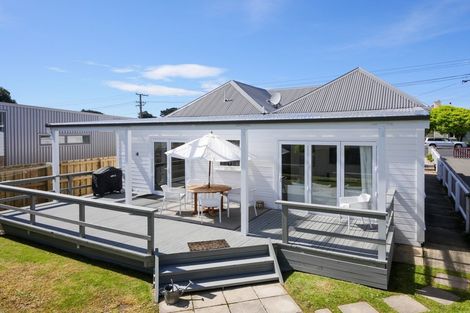 Photo of property in 49 Albert Street, Saint Clair, Dunedin, 9012