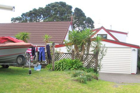 Photo of property in 17 Bonanza Place, Pauanui, Hikuai, 3579