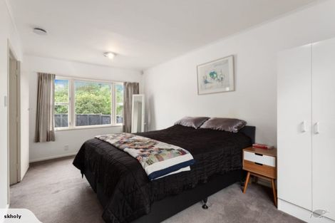 Photo of property in 2/55 Sylvia Road, Hillcrest, Auckland, 0627