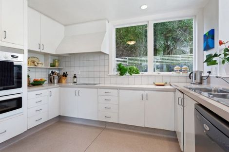 Photo of property in 15 Hewitts Road, Merivale, Christchurch, 8014