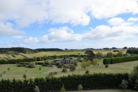 Photo of property in 101 Emma Drive, Manakau, 5573