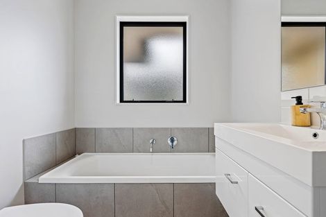 Photo of property in 62 Shadbolt Lane, Rolleston, 7614