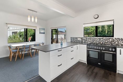 Photo of property in 96b Kent Street, Carterton, 5713