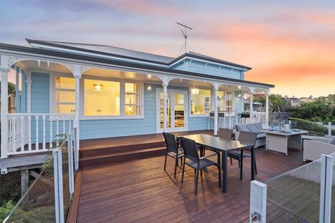 Photo of property in 1047 Whangaparaoa Road, Tindalls Beach, Whangaparaoa, 0930