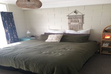 Photo of property in 15 Megan Avenue, Pakuranga Heights, Auckland, 2010