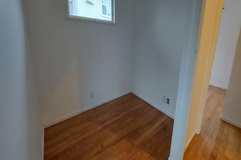 Photo of property in 15 Woodvale Road, Glen Eden, Auckland, 0602