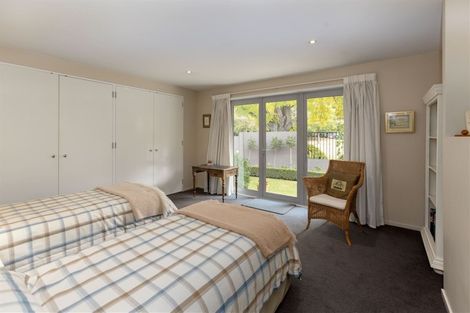 Photo of property in 10 Willowbrook Place, Fendalton, Christchurch, 8052