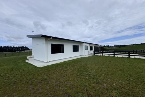 Photo of property in 61 Kimber Street, Halcombe, Feilding, 4779