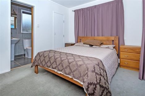 Photo of property in 168 Cascades Road, Pakuranga Heights, Auckland, 2010