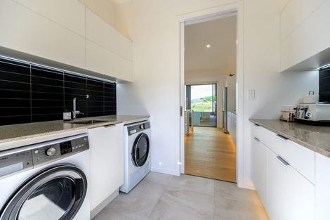 Photo of property in 10 Fairburn Place, Kaiteriteri, Motueka, 7197