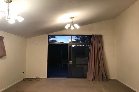 Photo of property in 28 Lakeside Drive, Pahurehure, Papakura, 2113