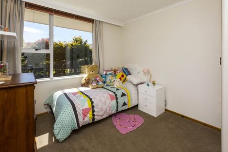 Photo of property in 31 Dowling Grove, Silverstream, Upper Hutt, 5019