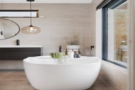 Photo of property in 175 Sandspit Road, Shelly Park, Auckland, 2014