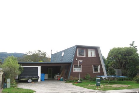 Photo of property in 8 Kurth Crescent, Silverstream, Upper Hutt, 5019