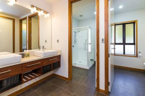 Photo of property in 6 Kestrel Lane, Kinloch, Taupo, 3377