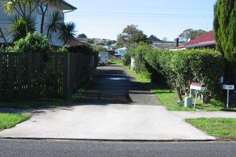 Photo of property in 48 Edgewater Drive, Pakuranga, Auckland, 2010