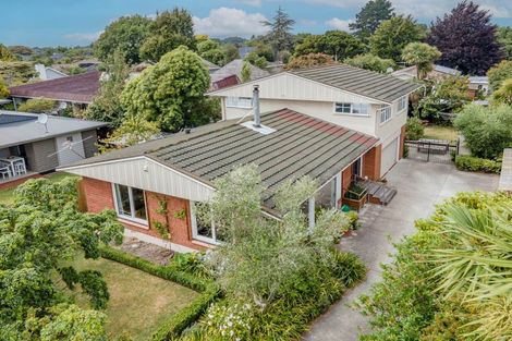 Photo of property in 5 Hawkswood Place, Avonhead, Christchurch, 8042