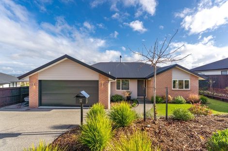 Photo of property in 32 Katania Heights, Brightwater, 7022