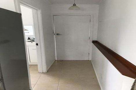 Photo of property in 17 Edgeworth Road, Glenfield, Auckland, 0629