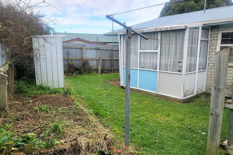 Photo of property in 1/25 Queen Street, Dannevirke, 4930