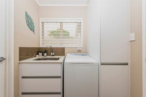 Photo of property in 18 Belvedere Court, West Harbour, Auckland, 0618