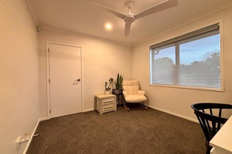 Photo of property in 23 Rowles Road, Pukekohe, 2120