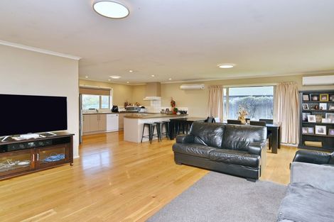 Photo of property in 41 Factory Road, Belfast, Christchurch, 8051