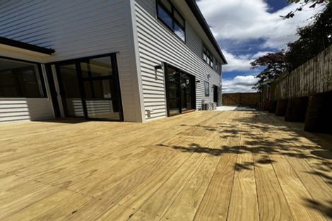 Photo of property in 7a Hinau Street, New Lynn, Auckland, 0600