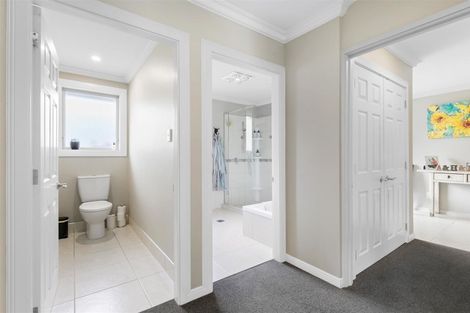 Photo of property in 13 Ada Place, Lake Hayes, Queenstown, 9304