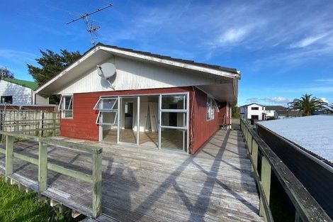 Photo of property in 75 Lewisham Street, Highland Park, Auckland, 2010