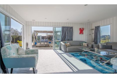 Photo of property in 3 Te Wairewa Street, Pegasus, 7612