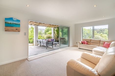 Photo of property in 12 Rue Cachalot, Akaroa, 7520