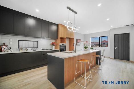 Photo of property in 17 Farranfore Road, Opaheke, Papakura, 2113