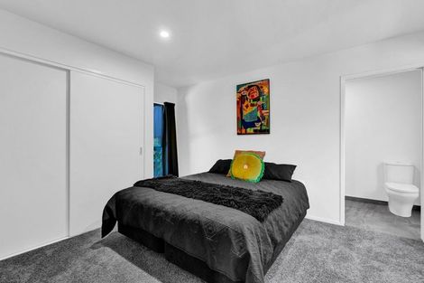 Photo of property in 49a Wallace Place, Westown, New Plymouth, 4310