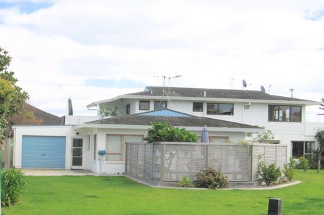 Photo of property in 2b Pitau Road, Mount Maunganui, 3116