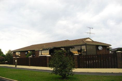 Photo of property in 32 Walton Park Avenue, Fairfield, Dunedin, 9018